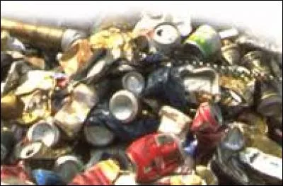L'acier des déchets est récupéré par :