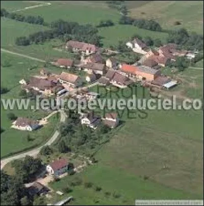 Petit village franc-comtois de 54 habitants, dans l'arrondissement de Lons-le-Saunier, Villerserine se situe dans le département ...