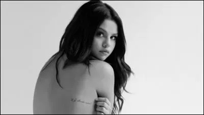 Quelle est la première chanson de "Revival" ?