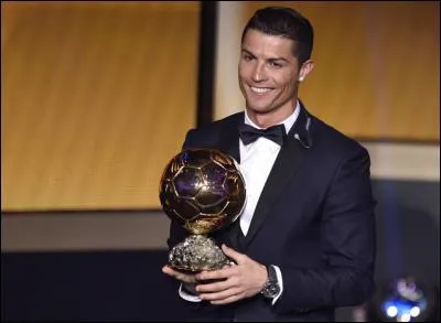 En quelle année Cristiano Ronaldo a-t-il reçu son premier Ballon d'or ?