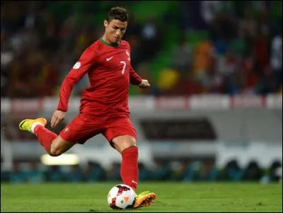 Sur quelle action marque-t-il son 55ème but lors de la saison 2012-2013 ?