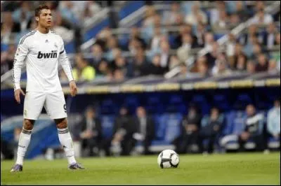 Combien de coups de pied arrêtés a-t-il marqués au cours de sa carrière ?