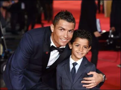 Quelle est la date de naissance de son fils, Cristiano Jr. ?