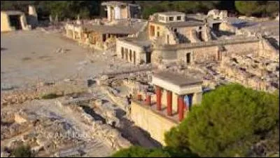 Où se trouverait le labyrinthe du Minotaure ?