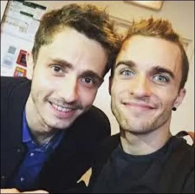 Comment sa copine s'appelle-t-elle ?