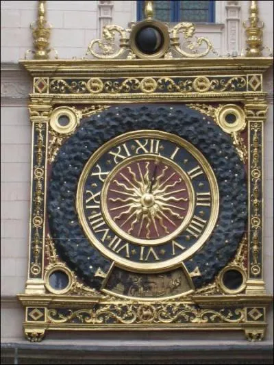 Dans quelle ville peut-on voir le gros horloge ?