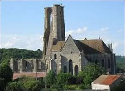 Je vous emmène à la découverte de Larchant, où nous verrons sa basilique Saint-Mathurin. Village francilien de l'arrondissement de Fontainebleau, dans le parc naturel régional du Gâtinais français, il se situe dans le département ...