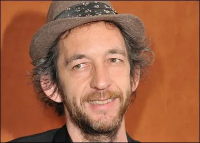 Arthur H est le nom de scène du musicien Arthur Higelin.