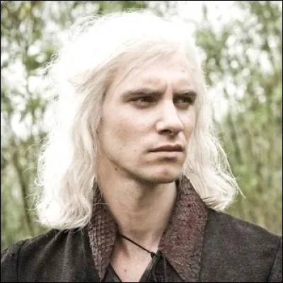 C'est le frère de :