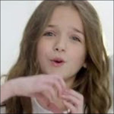 Que fait Erza avec ses main ?