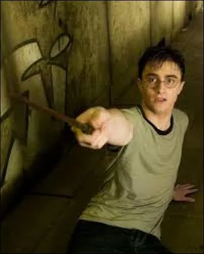 Afin de mieux comprendre ce que ressentait son personnage dans le cinquième volet, Dan est allé voir un psychologue pendant plusieurs jours.