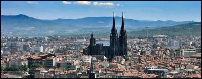 Comment appelle-t-on les habitants de Clermont-Ferrand ?