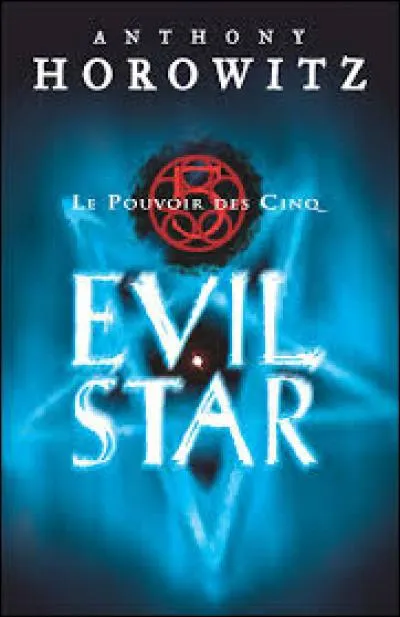Dans "Evil Star", sur quoi les étoiles doivent-elles s'aligner pour permettre d'ouvrir la deuxième porte ?