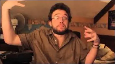 Qui est ce youtubeur ?
