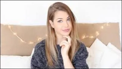 Qui est cette youtubeuse ?