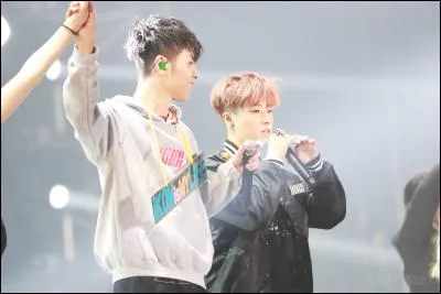 Qui est le plus jeune du groupe ?