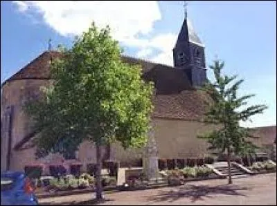 Voici l'&eacute;glise Saint-Pierre de Chambon. Commune du Cher, elle se situe en r&eacute;gion ...