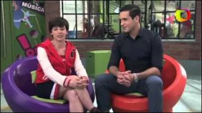 Qui sont les deux personnes qui veulent séparer Violetta et Leon ?