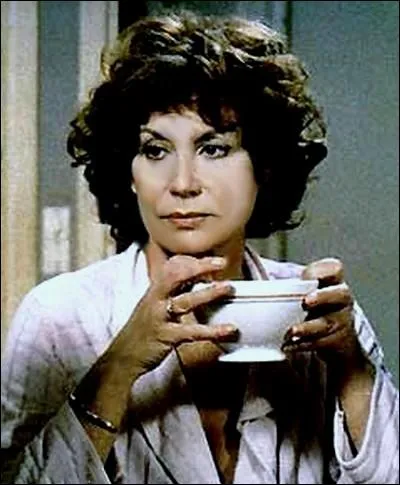 Elle fut une actrice au répertoire très riche, je suis ?