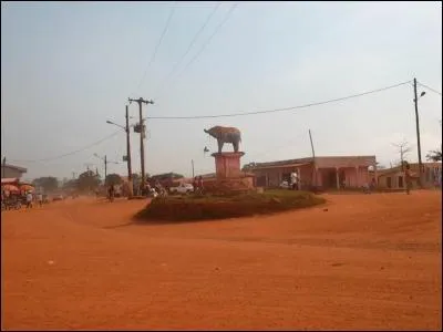 Où se situe Yokadouma ?