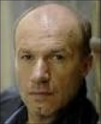 Quel était le grade de Léo au commissariat ?