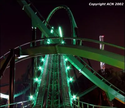 The Incredible Hulk est un Vekoma.