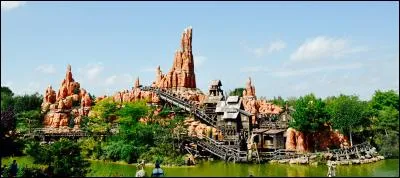 Le Big Thunder Mountain est un Vekoma.