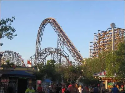 Le Goliath est un Vekoma.