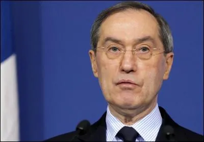 Après avoir été secrétaire général de l'Elysée, il a été ministre de l'Intérieur de février 2001 à mai 2012. De qui s'agit-il ?
