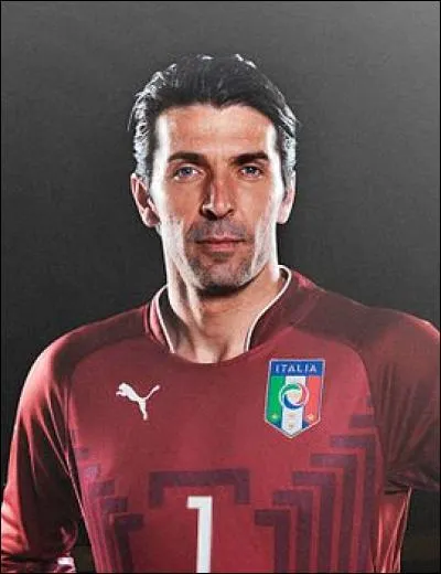 Après la victoire de l'Italie contre la France à la Coupe du monde 2006, quelle place du classement Gianluigi Buffon a-t-il décrochée lors de l'attribution du Ballon d'or ?