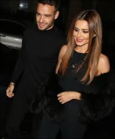 Comment se nomme la copine de Liam ?