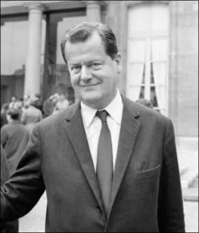 Il a été le ministre de l'Education nationale du gouvernement Chaban-Delmas, de juin 1969 à juillet 1972. De qui s'agit-il ?