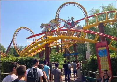 Dans quelle partie du parc est située l'attraction ?