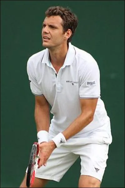 En 2012, John Isner et Paul Henri Mathieu disputent un match marathon, combien de jeux ont-ils joués au total ?