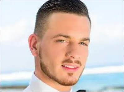 Comment s'appelle ce garçon qui a eu sa vérité en premier ?