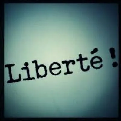 Quel poète français a écrit le poème "Liberté en 1942 ?