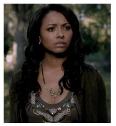 Avec qui Bonnie est-elle coincée dans la saison 6 ?