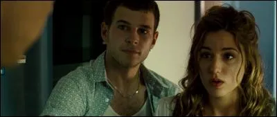 Dans le film "Twiligt Love", quel est le surnom du personnage de l'acteur Alvaro Cervantes ?