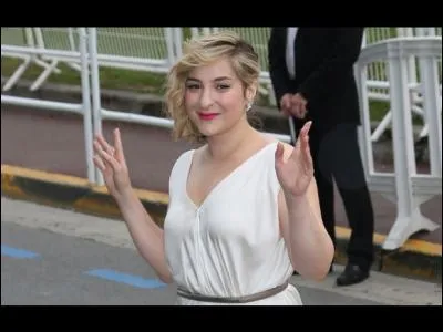 Voici Marilou Berry, fille de :