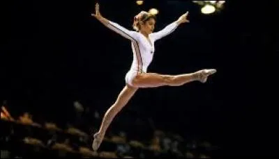 Nadia Comaneci est une célèbre gymnaste roumaine, ayant marqué les Jeux olympiques d'été en 1976. Agée seulement de 14 ans à l'époque, elle fut la première gymnaste de l'histoire à obtenir la note parfaite de 10. Dans quelle ville se sont déroulés ces Jeux olympiques de 1976 ?