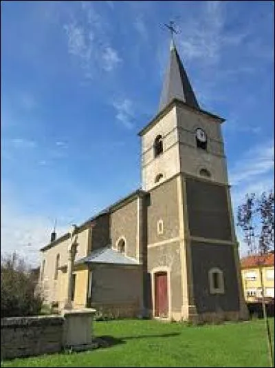 Voici l'église Saint-Denis de Bréhain-la-Ville. Commune lorraine du Pays Haut, elle se situe dans le département ...
