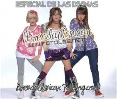 Quelle est la première chanson des Divines ?