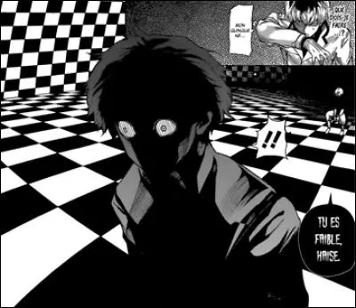 Qui est la personne assise sur la chaise ?