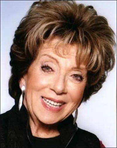 Actrice de théâtre de boulevard avant de devenir une comédienne populaire, c'est ?