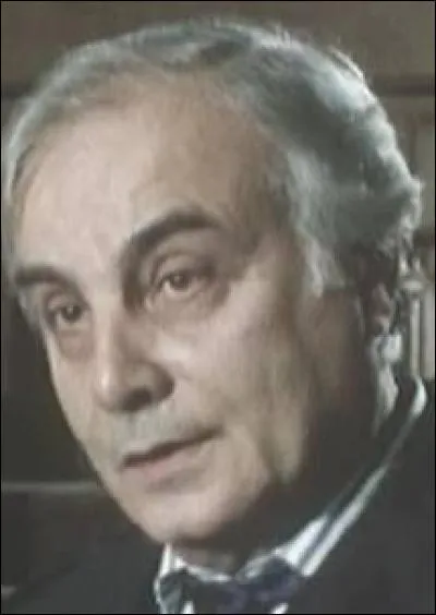 Acteur flegmatique, "baladant un regard qui a déjà tout vu sur ce qui l'entoure" et marqué par une lenteur détachée et ironique, c'est ?