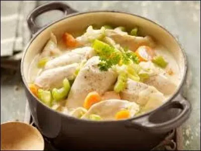 Plat originaire de Gand en Belgique à base de poulet ou de poisson accompagné de légumes, servi dans une soupière et des assiettes à soupe, dont le bouillon ou le fumet est lié à la crème ou au beurre :