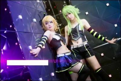 Pour quelle chanson sont-elles habillées comme ça ?