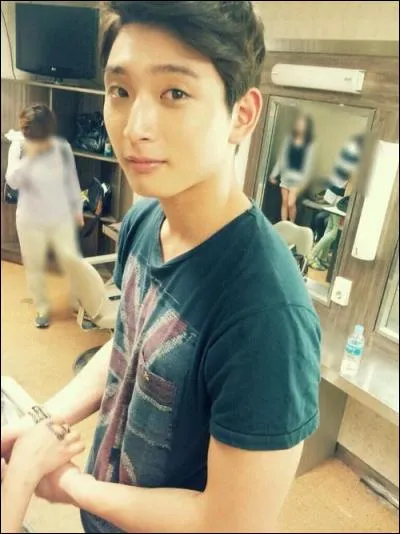 Quelles émissions a-t-il déjà faites (seul ou en groupe ) ?