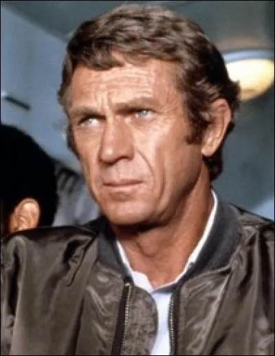 Quel est son m&eacute;tier dans le film &laquo; Le chasseur &raquo; ?