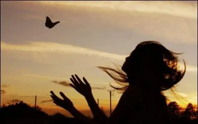 Complétez : "The ______ proof of love is trust." Joyce Brothers